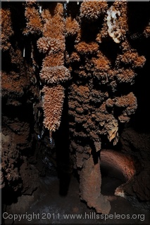 The spar passage of Malongulli cave