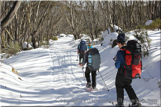 Snow shoeing to Cascade Hut